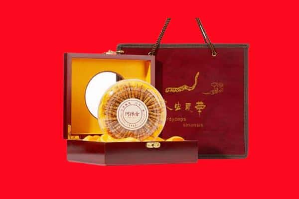 诚信求购:大渡口区高价回收冬虫夏草是按克吗